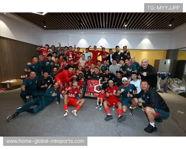 河南队扣6分李玮锋督战,广州高强度拉练 河南队扣6分李玮锋督战,广州高强度拉练